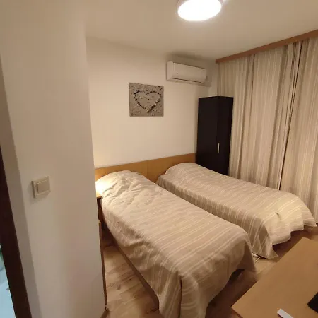 Longoz Konukevi