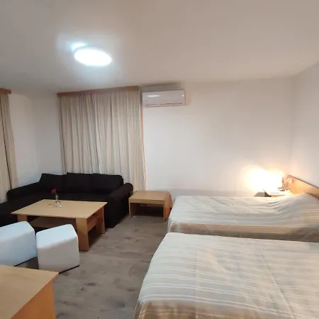 Longoz Guest house Bliznatsi